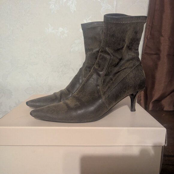Distressed army green boots - Picture 2 of 4